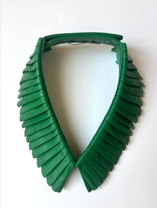 Den duon Piero Leather collar grön